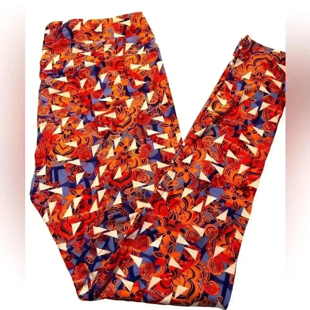 Lularoe TC baroque & graphic pattern leggings . OG designer Patrick quality& fit